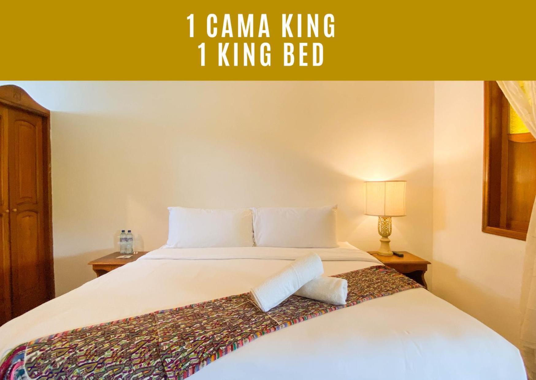 El Carmen Suites Antigua Room photo